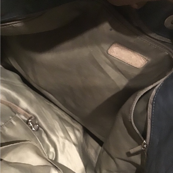 XL Chanel patched tote bag - Picture 8 of 11